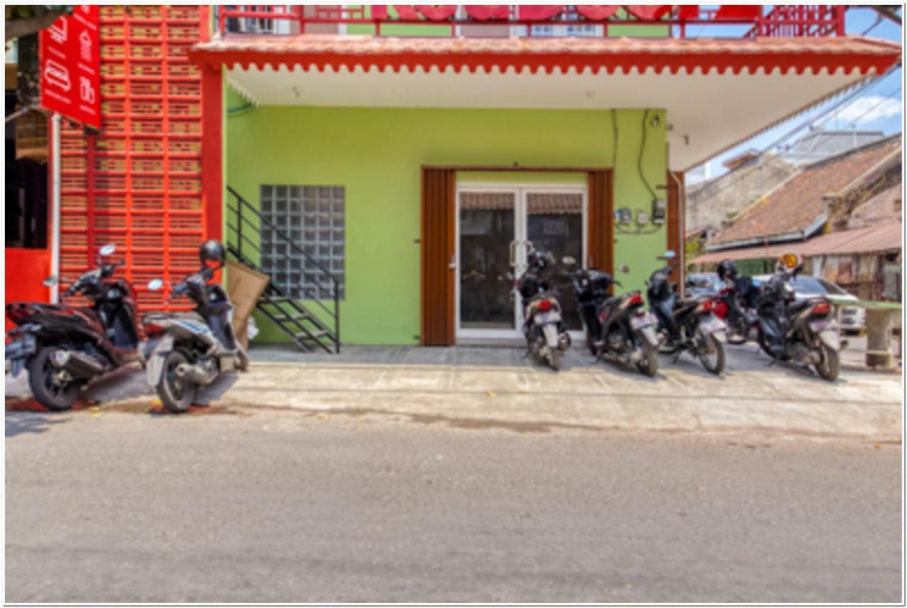 Reddoorz Near Ramai Mall Malioboro Yogyakarta Exteriér fotografie
